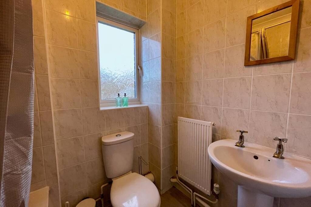 House Near Llandaff For Up To 6 With Parking Villa Cardiff Buitenkant foto